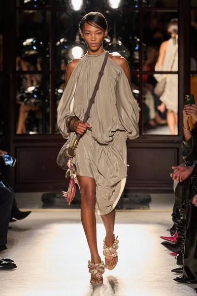 Look 6